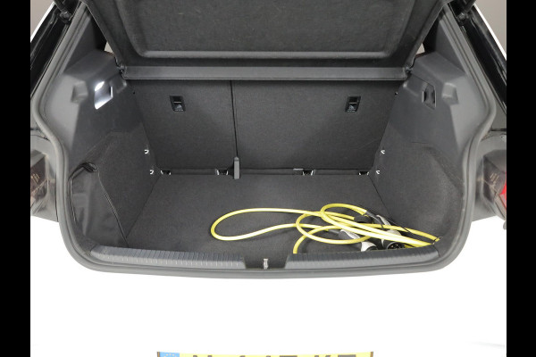 Volkswagen ID.3 Pro 58 kWh | SOH 90% | Navigatie | Parkeersensoren | Adaptieve cruise control | Stoel/stuurwiel verwarming | LED koplampen |