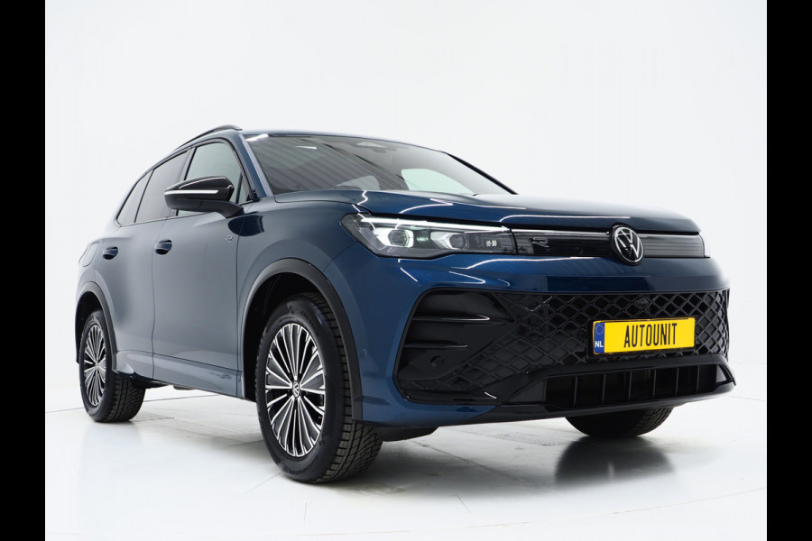 Volkswagen Tiguan 1.5 eHybrid R-Line Edition | Panoramadak | Leder | Trekhaak | Harman/Kardon | HUD | Massage | 360 | Sfeerlicht | Carplay