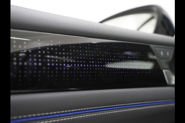 Volkswagen Tiguan 1.5 eHybrid R-Line Edition | Panoramadak | Leder | Trekhaak | Harman/Kardon | HUD | Massage | 360 | Sfeerlicht | Carplay