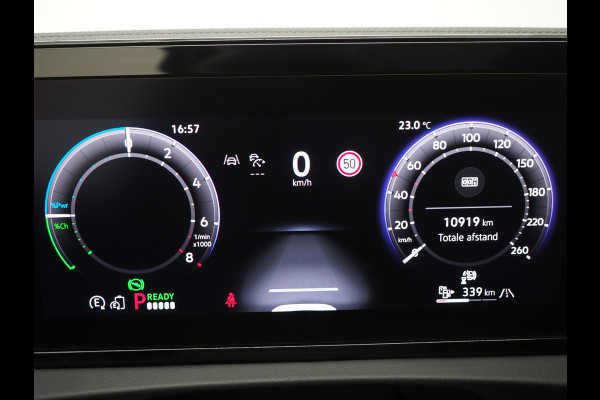 Volkswagen Tiguan 1.5 eHybrid R-Line Edition | Panoramadak | Leder | Trekhaak | Harman/Kardon | HUD | Massage | 360 | Sfeerlicht | Carplay