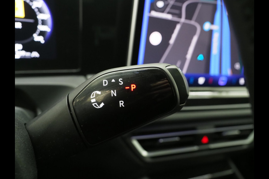 Volkswagen Tiguan 1.5 eHybrid R-Line Edition | Panoramadak | Leder | Trekhaak | Harman/Kardon | HUD | Massage | 360 | Sfeerlicht | Carplay