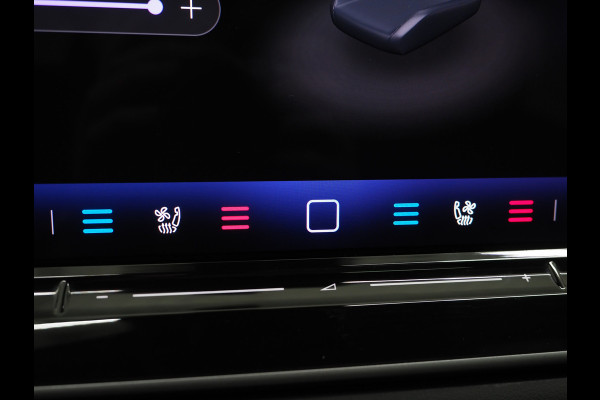Volkswagen Tiguan 1.5 eHybrid R-Line Edition | Panoramadak | Leder | Trekhaak | Harman/Kardon | HUD | Massage | 360 | Sfeerlicht | Carplay