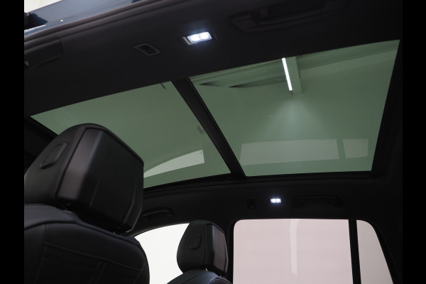 Volkswagen Tiguan 1.5 eHybrid R-Line Edition | Panoramadak | Leder | Trekhaak | Harman/Kardon | HUD | Massage | 360 | Sfeerlicht | Carplay