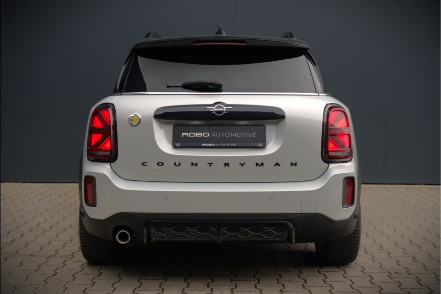 MINI Countryman 1.5 Cooper S E ALL4 | JCW | Panoramadak | Stoelverwarming | Harman Kardon | Head-Up Display | John Cooper Works | Camera | Apple Carplay | Parkeersensoren | Keyless | SOH 86%