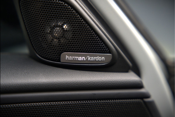 MINI Countryman 1.5 Cooper S E ALL4 | JCW | Panoramadak | Stoelverwarming | Harman Kardon | Head-Up Display | John Cooper Works | Camera | Apple Carplay | Parkeersensoren | Keyless | SOH 86%