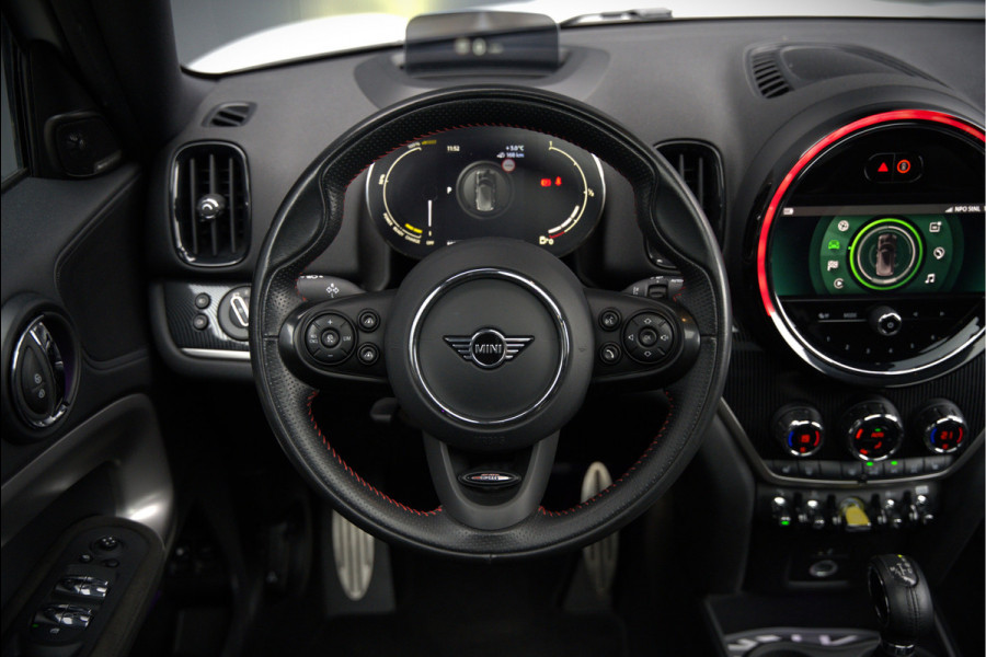 MINI Countryman 1.5 Cooper S E ALL4 | JCW | Panoramadak | Stoelverwarming | Harman Kardon | Head-Up Display | John Cooper Works | Camera | Apple Carplay | Parkeersensoren | Keyless | SOH 86%