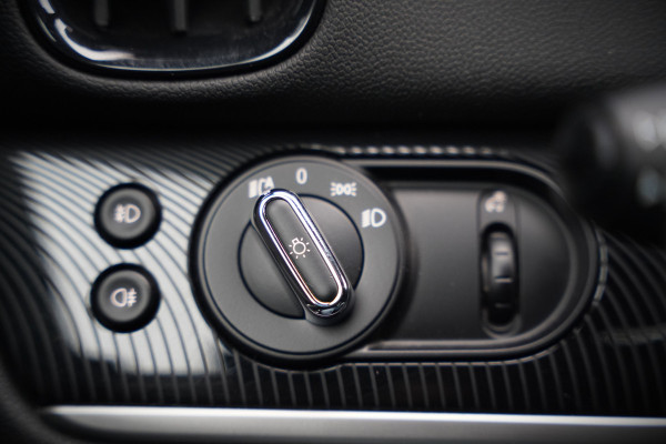 MINI Countryman 1.5 Cooper S E ALL4 | JCW | Panoramadak | Stoelverwarming | Harman Kardon | Head-Up Display | John Cooper Works | Camera | Apple Carplay | Parkeersensoren | Keyless | SOH 86%