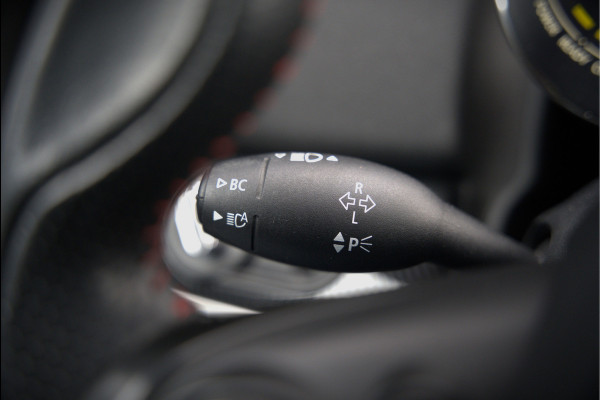 MINI Countryman 1.5 Cooper S E ALL4 | JCW | Panoramadak | Stoelverwarming | Harman Kardon | Head-Up Display | John Cooper Works | Camera | Apple Carplay | Parkeersensoren | Keyless | SOH 86%