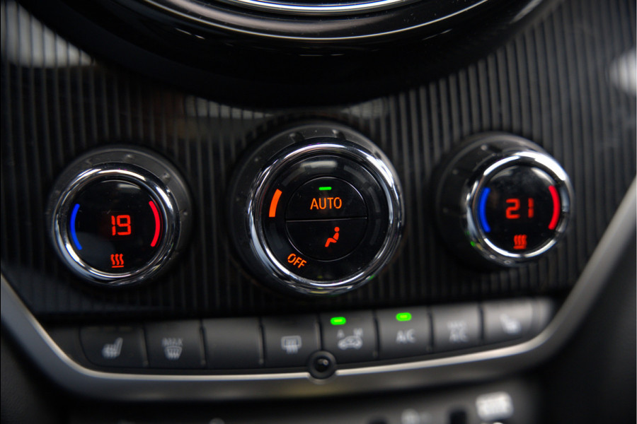 MINI Countryman 1.5 Cooper S E ALL4 | JCW | Panoramadak | Stoelverwarming | Harman Kardon | Head-Up Display | John Cooper Works | Camera | Apple Carplay | Parkeersensoren | Keyless | SOH 86%