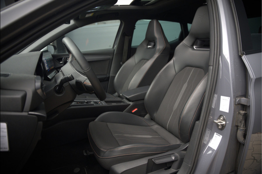 CUPRA Leon 1.4 e-Hybrid VZ Copper Edition | Panoramadak | Stoelverwarming | Stuurverwarming | Kuipstoelen | Camera | Adaptive Cruise Control | Keyless | Ambiance Verlichting | Apple Carplay | SOH 88.53%