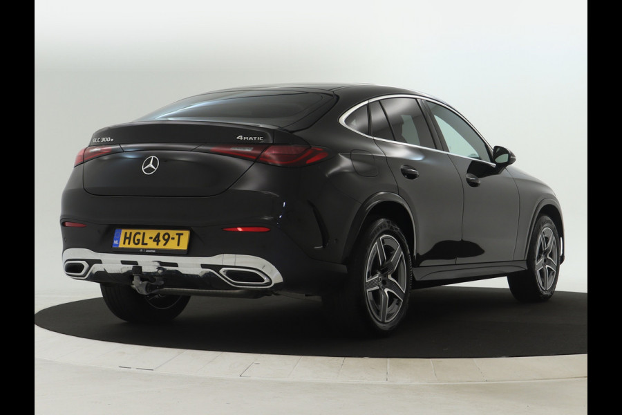 Mercedes-Benz GLC Coupé 300 e 4Matic AMG Plug-In Hybride | Trekhaak | Sfeerverlichting | Car Play | Parkeerpakket met Camera | Stuur en Stoelverwarming | Inclusief 24 maanden Mercedes-Benz Certified garantie voor Europa.