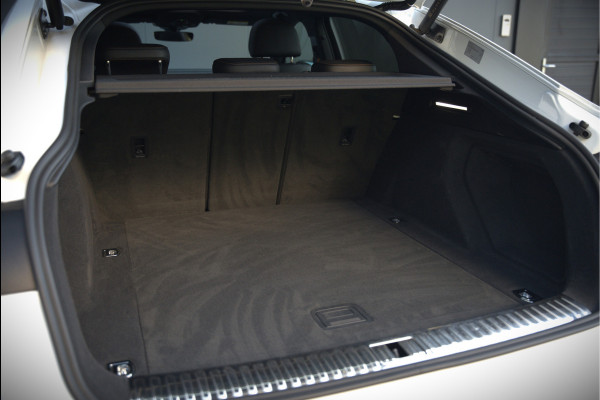 Audi e-tron Sportback 55 quattro S edition 95 kWh S-Line | Panoramadak | Bang & Olufsen | Carbon | Stoelverwarming | Camera | Matrix LED | Luchtvering | Cruise Control | Keyless | B&O | SOH 91,2%