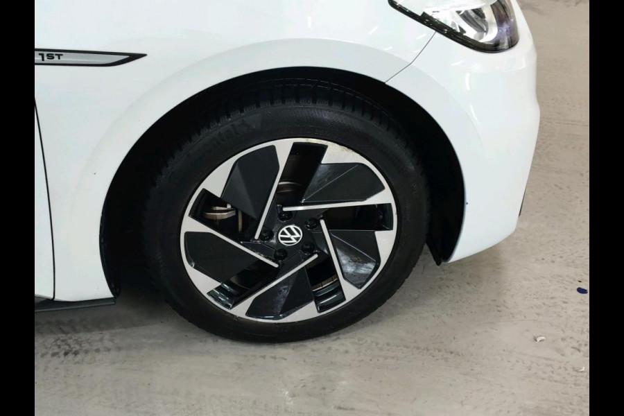 Volkswagen ID.3 First 58 kWh 204PK | Navigatie | Parkeersensoren | Stoelverwarming |