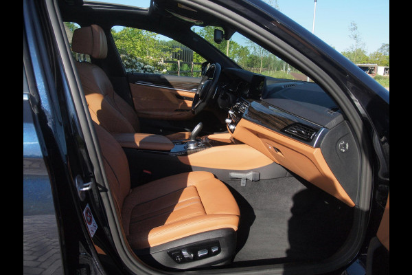BMW 5 Serie 530i High Executive | Panoramadak | Sfeerverlichting | Apple Carplay | Cruise Control |