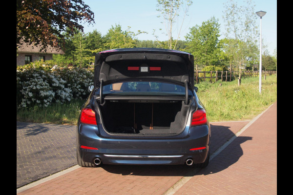 BMW 5 Serie 530i High Executive | Panoramadak | Sfeerverlichting | Apple Carplay | Cruise Control |