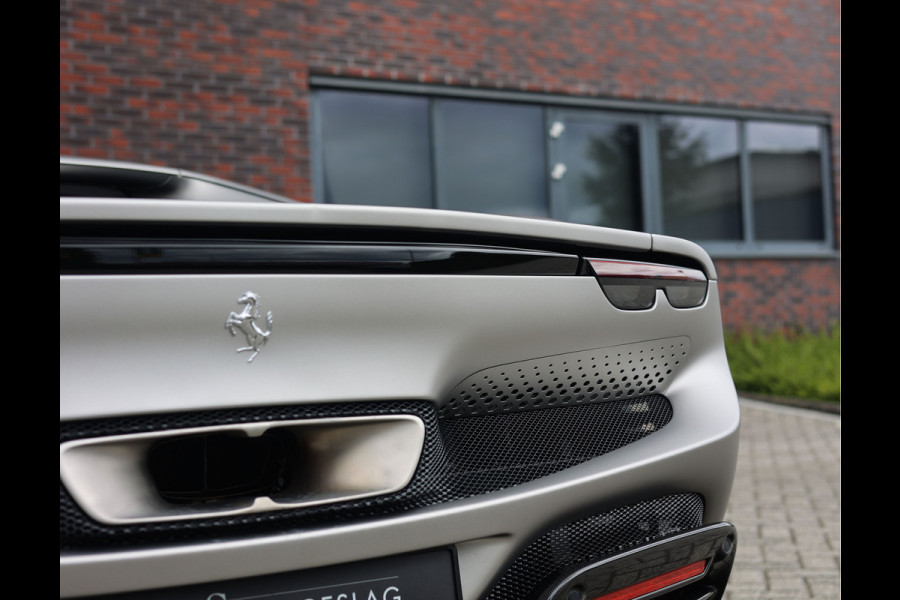 Ferrari 296 GTB 3.0 V6 | Atelier - Lift - Carbon