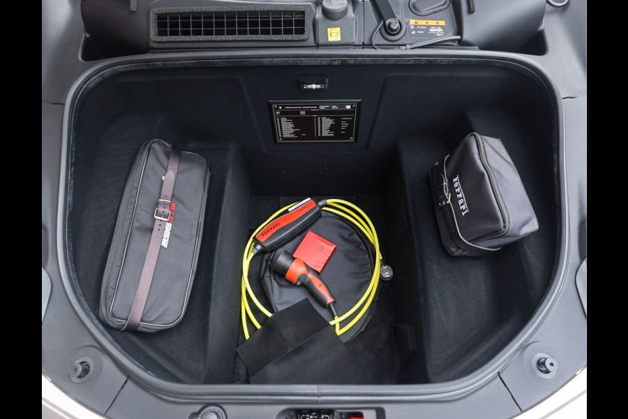 Ferrari 296 GTB 3.0 V6 | Atelier - Lift - Carbon