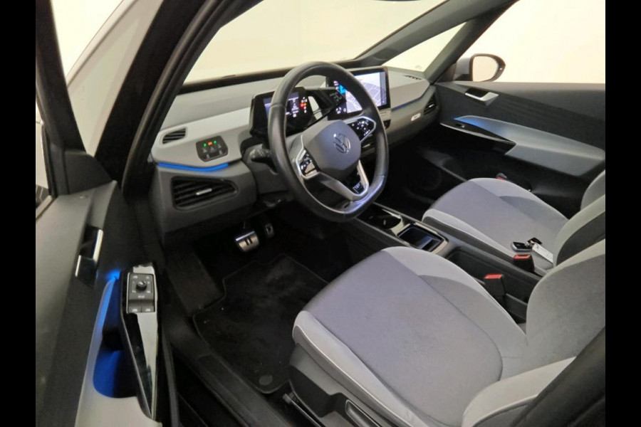 Volkswagen ID.3 First Plus 58 kWh 204 PK | Navigatie | 19" Lm velgen | Parkeercamera |