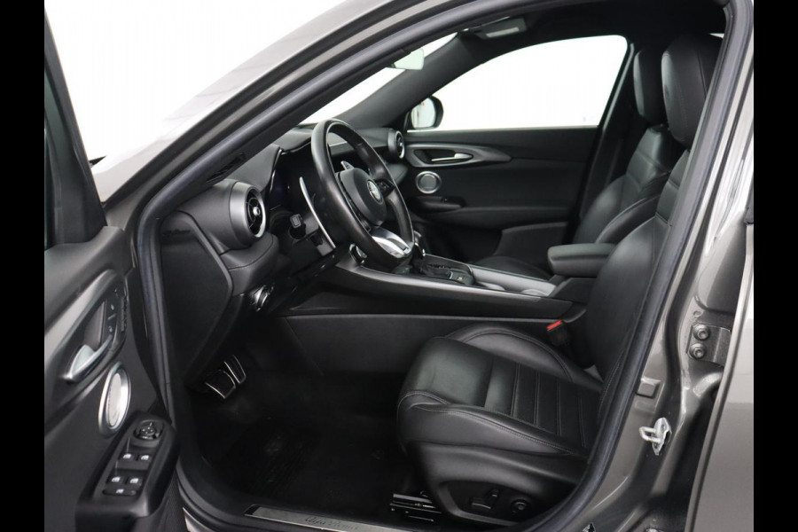 Alfa Romeo Tonale 1.5T Hybrid Edizione Speciale | Stoelventilatie | Leder | Harman/Kardon | Adaptive cruise | Matrix LED | Carplay | Camera | Stoelverwarming | Navigatie | Keyless | Stuurverwarming | Origineel NL