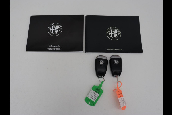 Alfa Romeo Tonale 1.5T Hybrid Edizione Speciale | Stoelventilatie | Leder | Harman/Kardon | Adaptive cruise | Matrix LED | Carplay | Camera | Stoelverwarming | Navigatie | Keyless | Stuurverwarming | Origineel NL