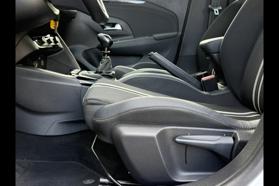 Opel Corsa 1.2 Turbo GS | Camera | Parkeersensoren voor/achter | Panorama | Stoel en stuurverwarming | Cruisecontrol | Climate | Apple Carp
