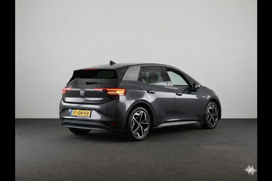 Volkswagen ID.3 First Plus 58 kWh 204 PK | Navigatie | 19" Lm velgen | Parkeercamera |
