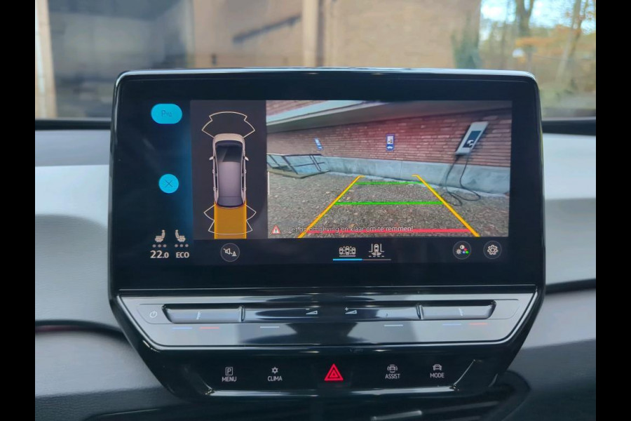 Volkswagen ID.3 First Plus 58 kWh 204 PK | Navigatie | 19" Lm velgen | Parkeercamera |