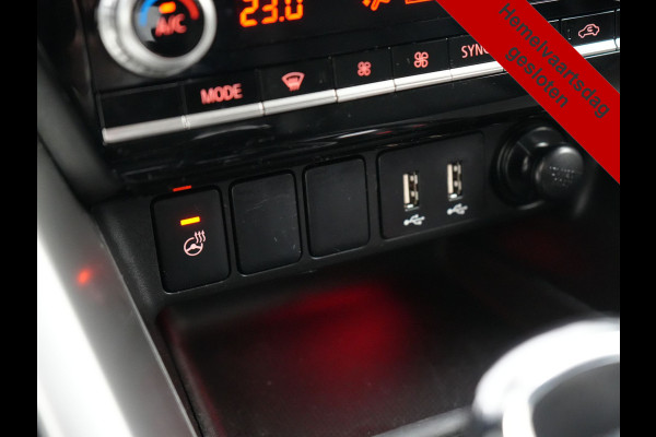 Mitsubishi Eclipse Cross 2.4 Intense+ PHEV 188pk Dealer O.H. | Trekhaak Afn. | 360 Camera | Adaptive Cruise | Lederen Sportstoelen & Stuur Verwarmd | Navigatie Via TomTom | Apple Carplay | Keyless | Blis | DAB |  Plug In Hybrid