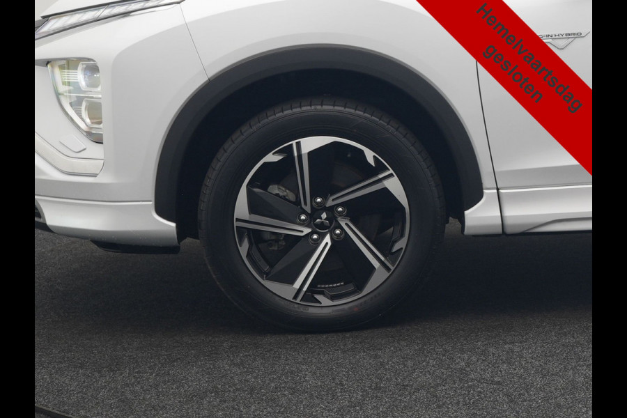 Mitsubishi Eclipse Cross 2.4 Intense+ PHEV 188pk Dealer O.H. | Trekhaak Afn. | 360 Camera | Adaptive Cruise | Lederen Sportstoelen & Stuur Verwarmd | Navigatie Via TomTom | Apple Carplay | Keyless | Blis | DAB |  Plug In Hybrid