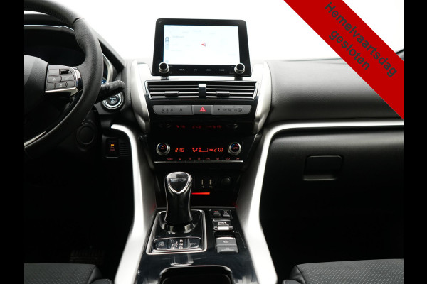 Mitsubishi Eclipse Cross 2.4 Intense+ PHEV 188pk Dealer O.H. | Trekhaak Afn. | 360 Camera | Adaptive Cruise | Alcantara Sportstoelen Verwarmd | Apple Carplay | Keyless | Stuur Verwarmd | Navigatie | Blis | DAB | Plug In Hybr