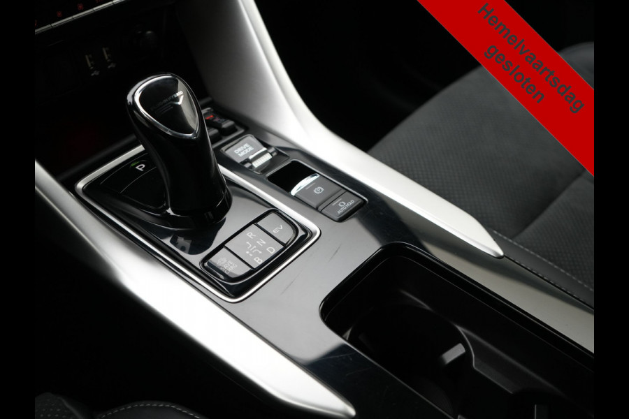Mitsubishi Eclipse Cross 2.4 Intense+ PHEV 188pk Dealer O.H. | Trekhaak Afn. | 360 Camera | Adaptive Cruise | Alcantara Sportstoelen Verwarmd | Apple Carplay | Keyless | Stuur Verwarmd | Navigatie | Blis | DAB | Plug In Hybr