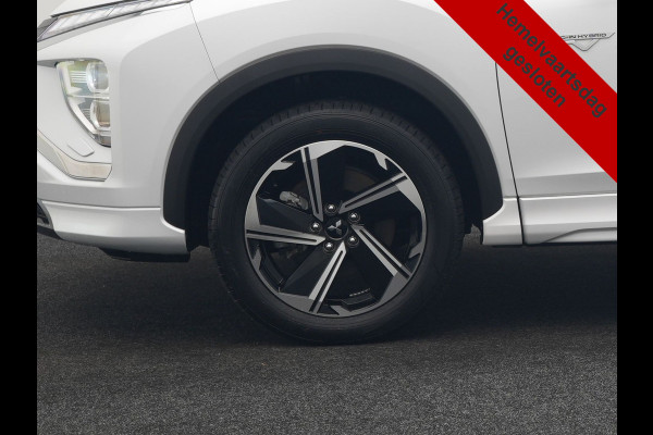 Mitsubishi Eclipse Cross 2.4 Intense+ PHEV 188pk Dealer O.H. | Trekhaak Afn. | 360 Camera | Adaptive Cruise | Alcantara Sportstoelen Verwarmd | Apple Carplay | Keyless | Stuur Verwarmd | Navigatie | Blis | DAB | Plug In Hybr