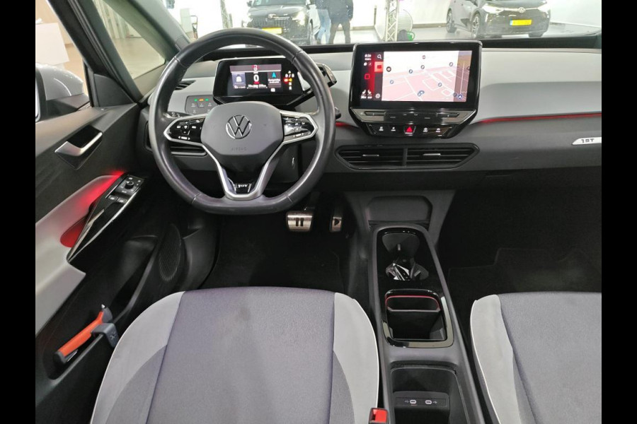 Volkswagen ID.3 First Plus 58 kWh 204 PK | Navigatie | 19" Lm velgen | Parkeercamera |