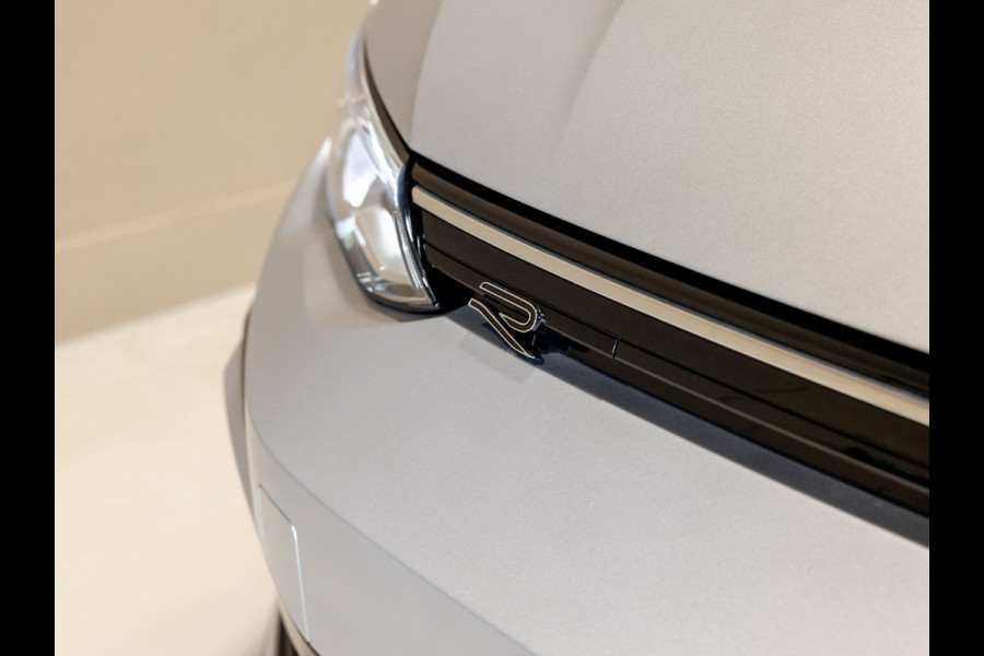 Volkswagen Golf 1.5 TSI 2x R-Line / 150pk / Panorama dak / Dodehoek herkenning / Stoelverwarming /