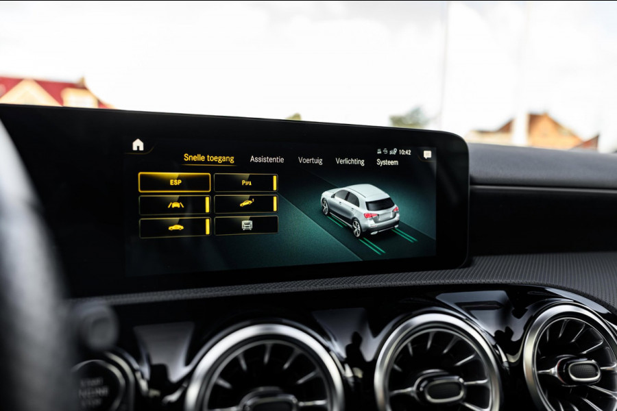 Mercedes-Benz A-Klasse 250 4MATIC AMG Line |Pano|360|Sfeerverlichting