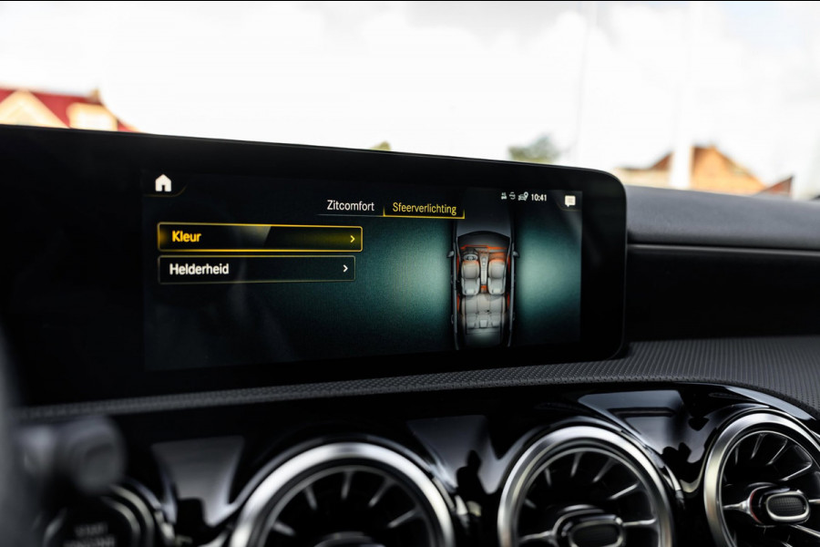 Mercedes-Benz A-Klasse 250 4MATIC AMG Line |Pano|360|Sfeerverlichting