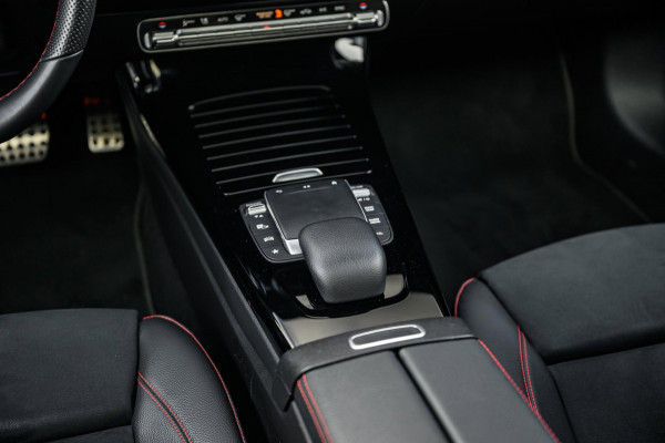 Mercedes-Benz A-Klasse 250 4MATIC AMG Line |Pano|360|Sfeerverlichting