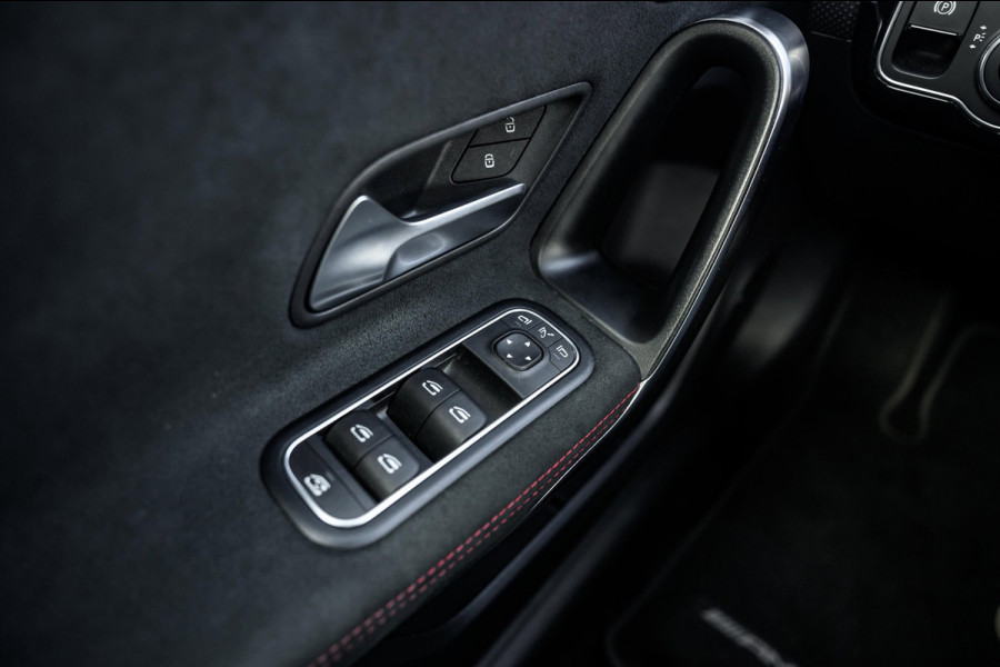 Mercedes-Benz A-Klasse 250 4MATIC AMG Line |Pano|360|Sfeerverlichting
