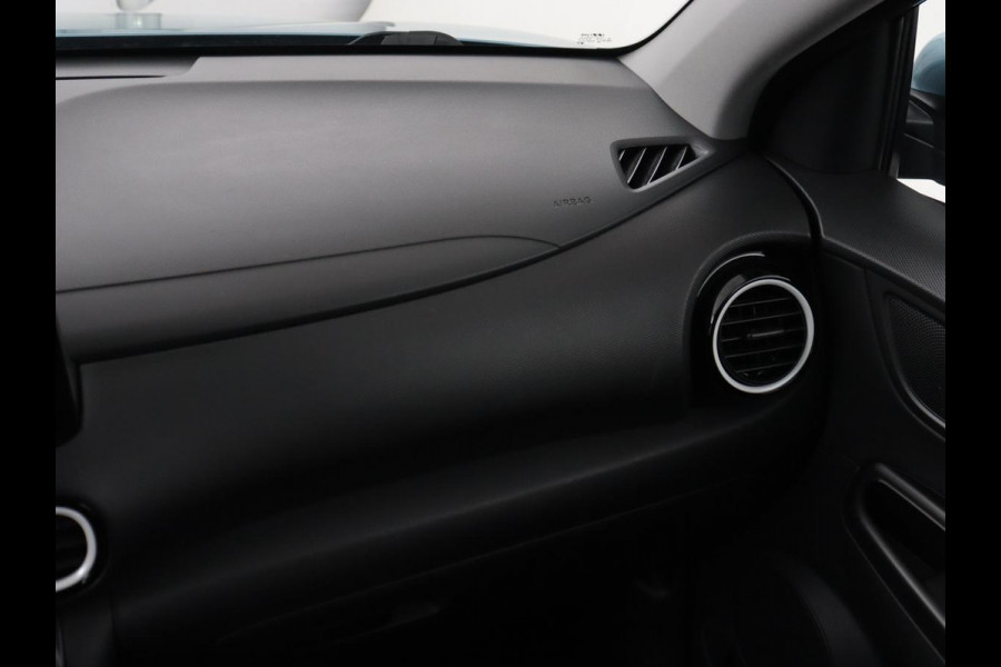 Hyundai Kona 1.6 GDI HEV Premium | 1e eigenaar | Stoelventilatie | Leder | Adaptive cruise | Head-Up | Trekhaak | Achterbankverwarming | Carplay | Navigatie | Keyless | Krell Audio | Side Assist | Stoelverwarming