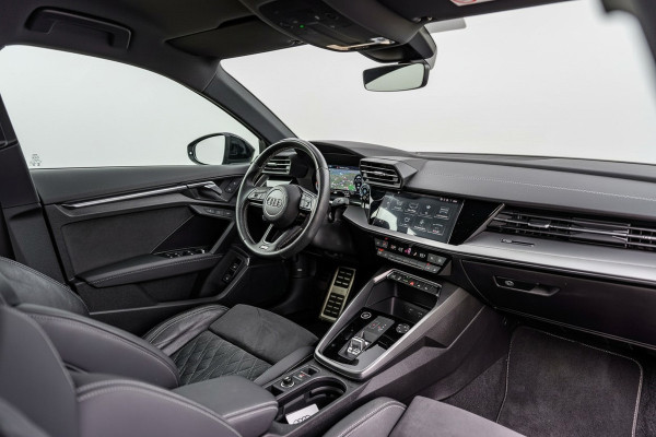 Audi A3 Sportback 45 TFSI e S edition Competition RS-Seats/Massage/245PK