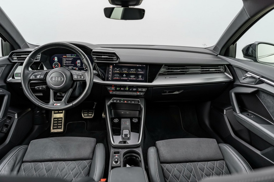 Audi A3 Sportback 45 TFSI e S edition Competition RS-Seats/Massage/245PK