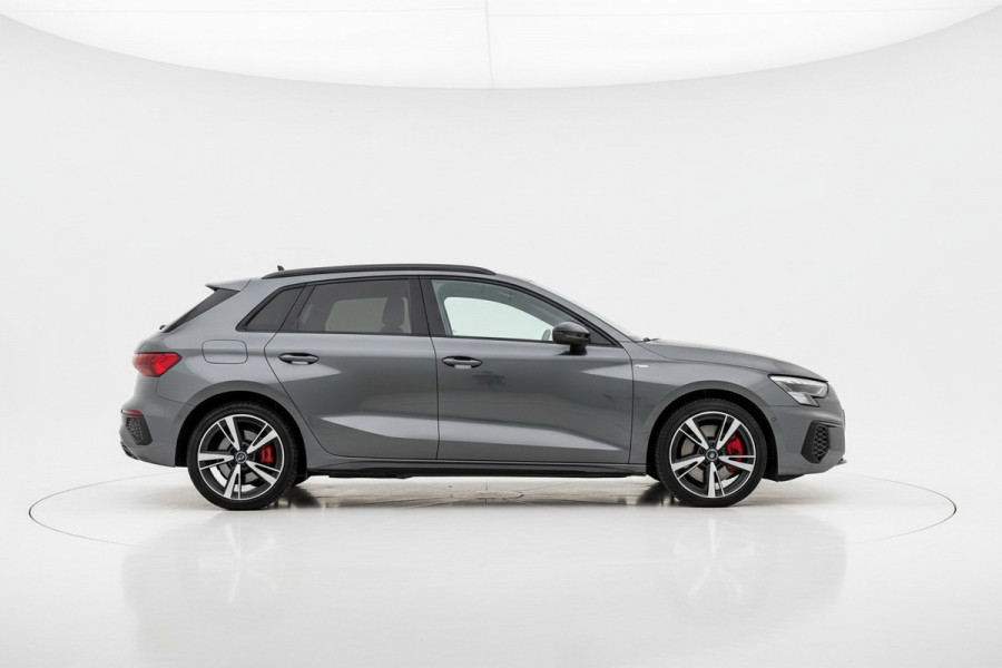 Audi A3 Sportback 45 TFSI e S edition Competition RS-Seats/Massage/245PK