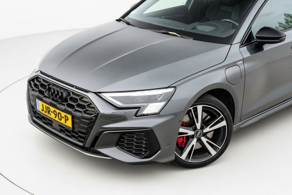 Audi A3 Sportback 45 TFSI e S edition Competition RS-Seats/Massage/245PK
