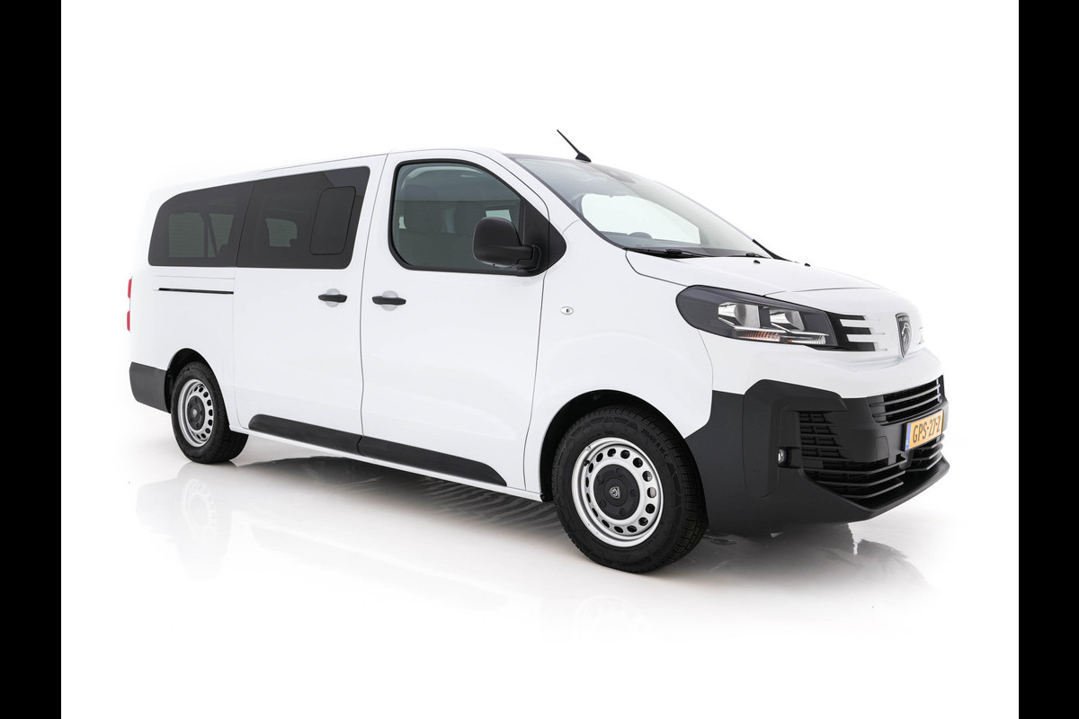 Peugeot e-Expert Long 75 kWh Facelift [ 9-Pers. ] [ 3-Fase-11 kW] (INCL-BTW) *NAVI-FULLMAP | CAMERA | DIGI-COCKPIT | COMFORTSEATS | DAB | PRIVACY-GLASS | SHIFTPADDLES | AIRCO | CRUISE | PDC*