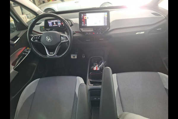 Volkswagen ID.3 First Plus 58 kWh 204 PK | Navigatie | 19" Lm velgen | Parkeercamera |