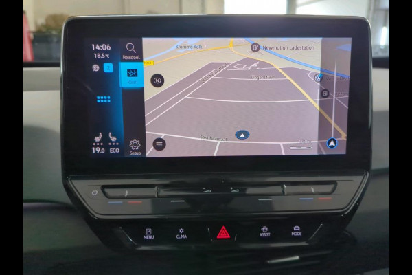 Volkswagen ID.3 First Plus 58 kWh 204 PK | Navigatie | 19" Lm velgen | Parkeercamera |