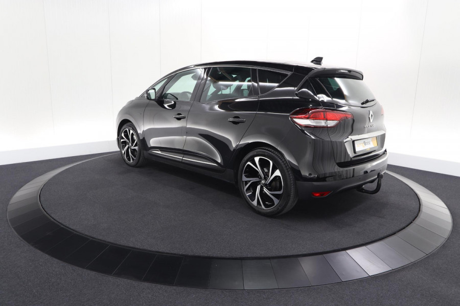 Renault Scénic TCE 160 EDC Black Edition | Trekhaak | Adaptieve Cruise Control | BOSE Premium Audio | Panoramadak