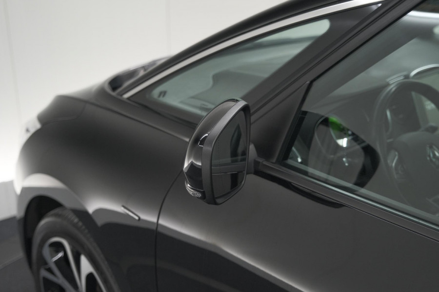 Renault Scénic TCE 160 EDC Black Edition | Trekhaak | Adaptieve Cruise Control | BOSE Premium Audio | Panoramadak
