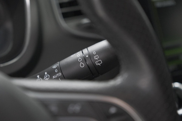 Renault Scénic TCE 160 EDC Black Edition | Trekhaak | Adaptieve Cruise Control | BOSE Premium Audio | Panoramadak