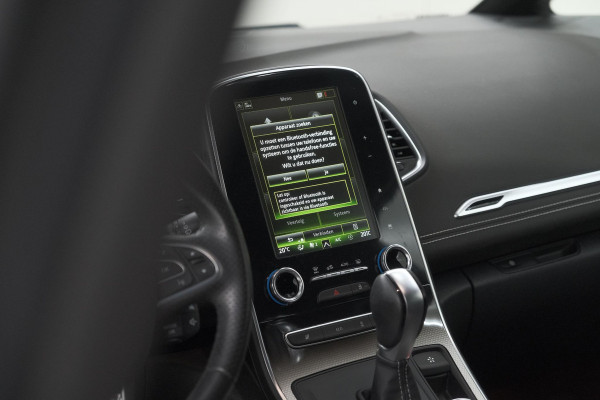 Renault Scénic TCE 160 EDC Black Edition | Trekhaak | Adaptieve Cruise Control | BOSE Premium Audio | Panoramadak